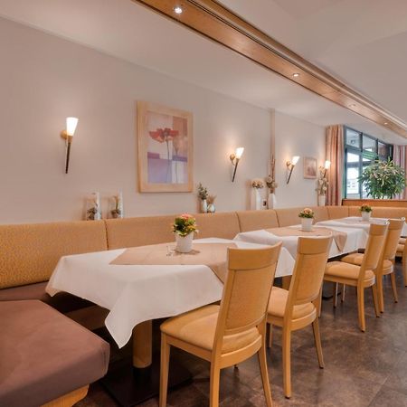 Hotel Wiehen-Therme Hullhorst エクステリア 写真