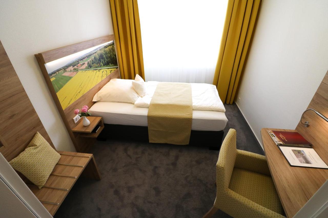 Hotel Wiehen-Therme Hullhorst エクステリア 写真