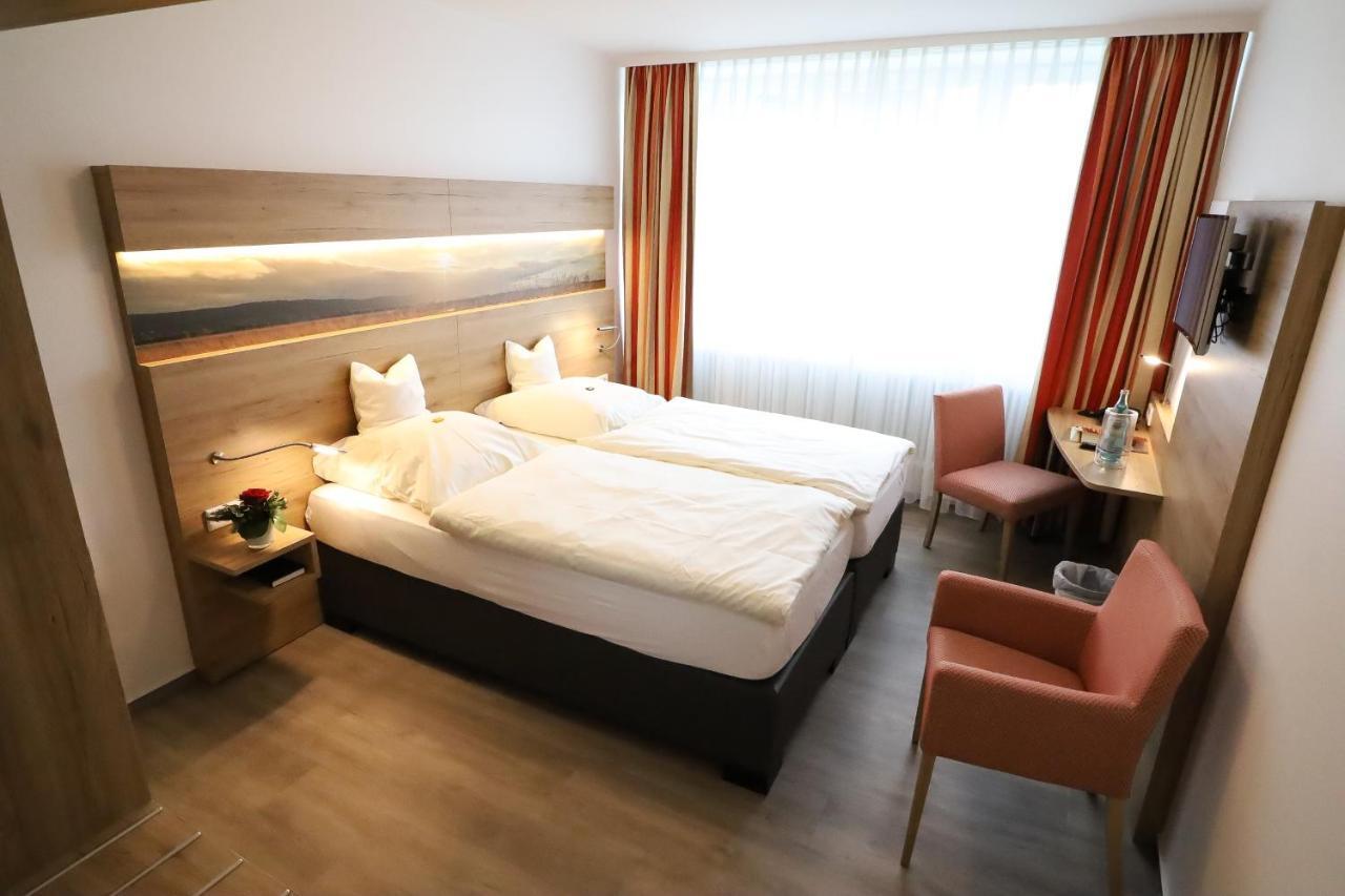 Hotel Wiehen-Therme Hullhorst エクステリア 写真