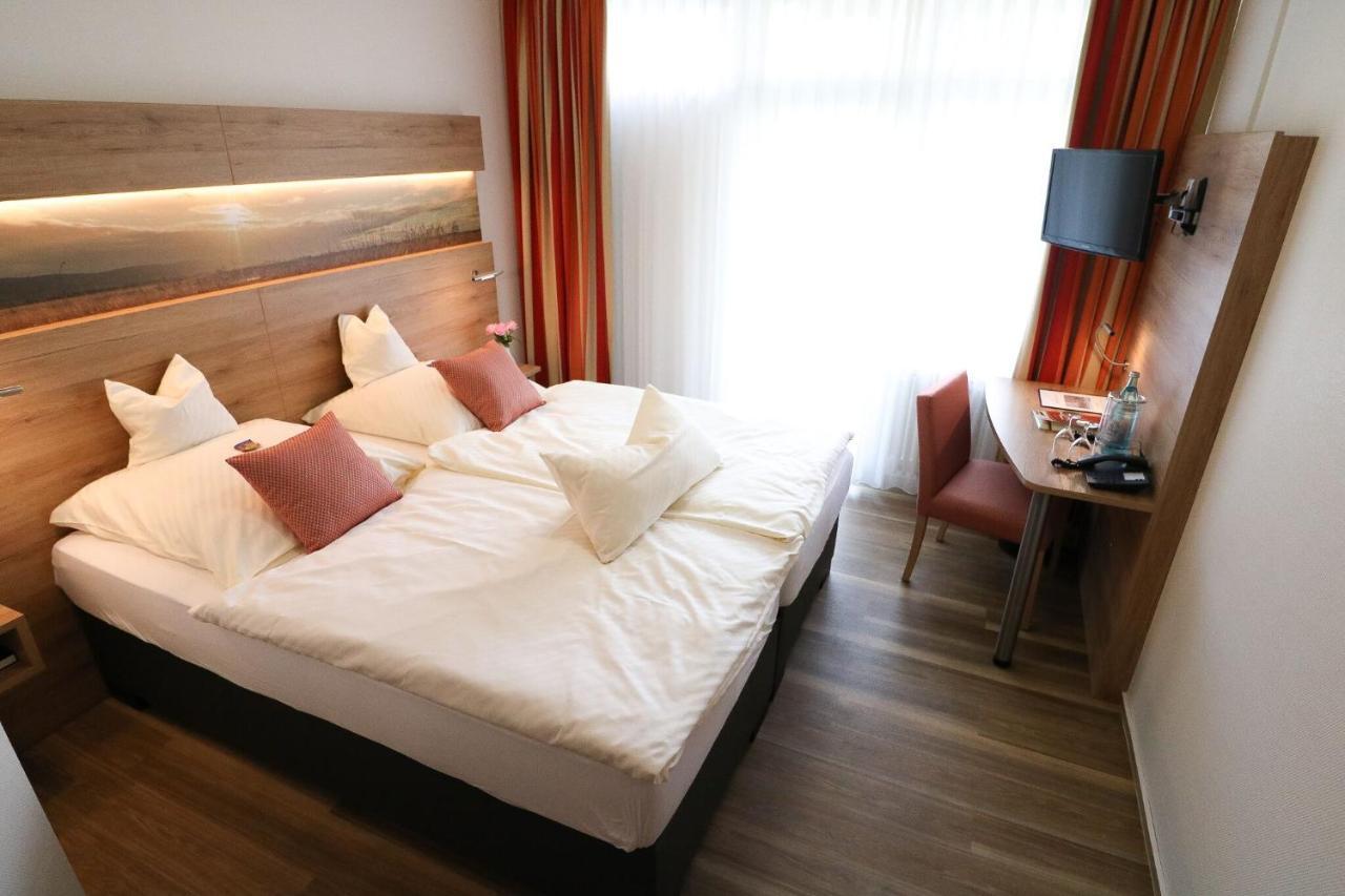 Hotel Wiehen-Therme Hullhorst エクステリア 写真
