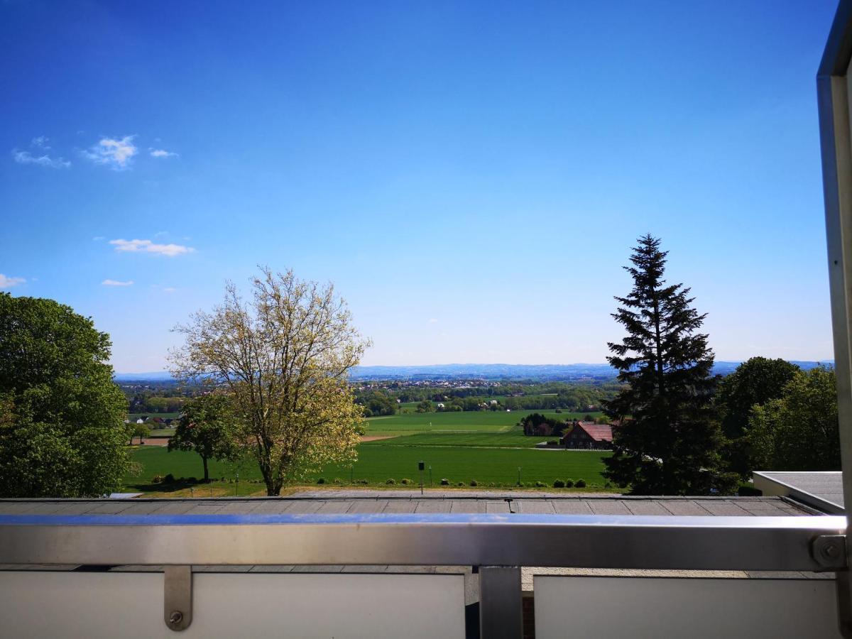 Hotel Wiehen-Therme Hullhorst エクステリア 写真